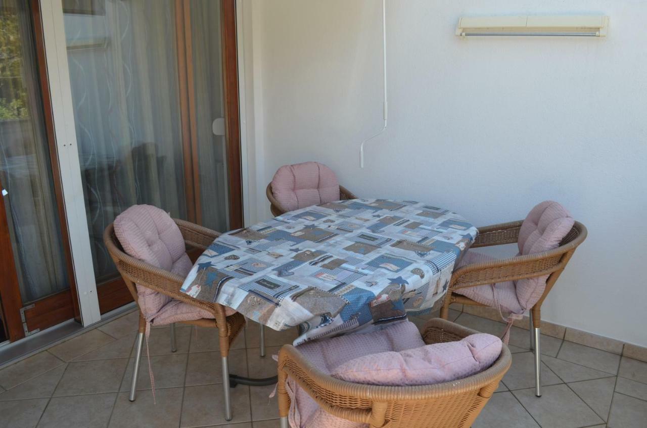 Apartments Kricin 14 バスカ エクステリア 写真